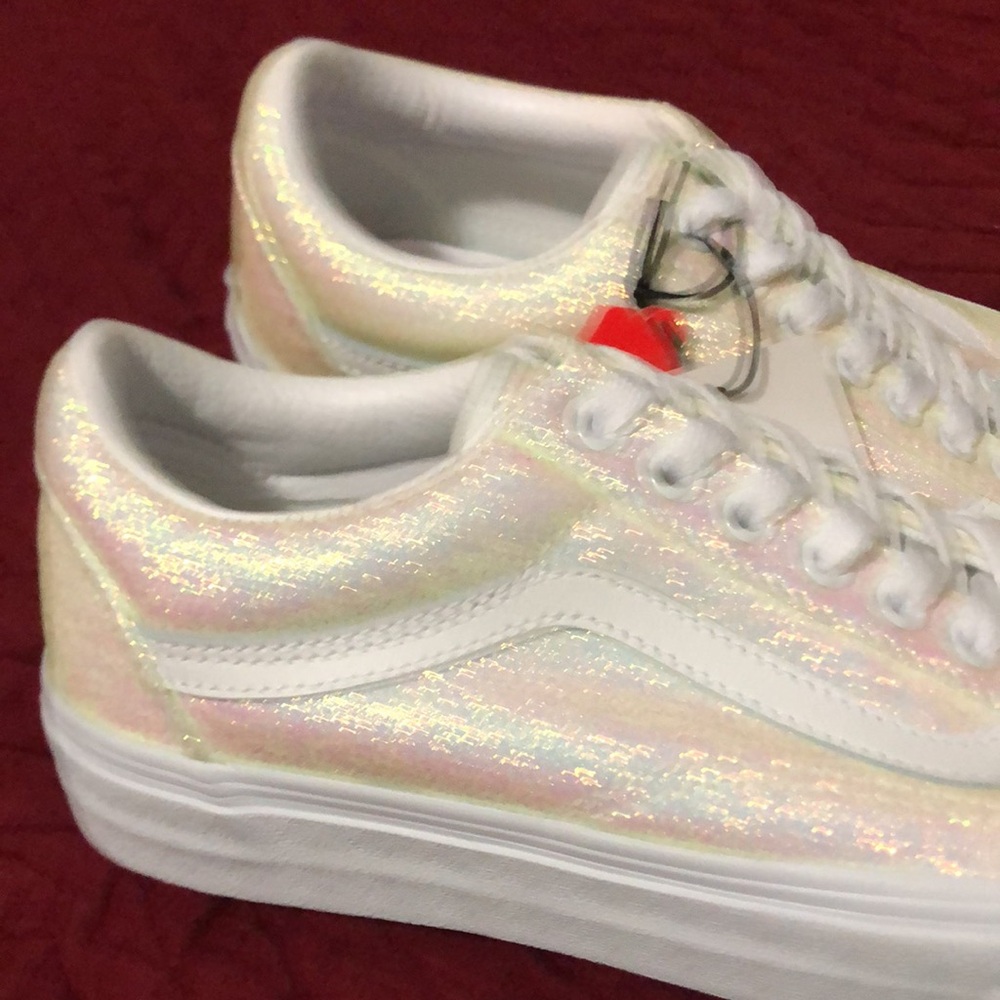 New Authentic Vans Woman’s Shoe - Picture 5 of 10